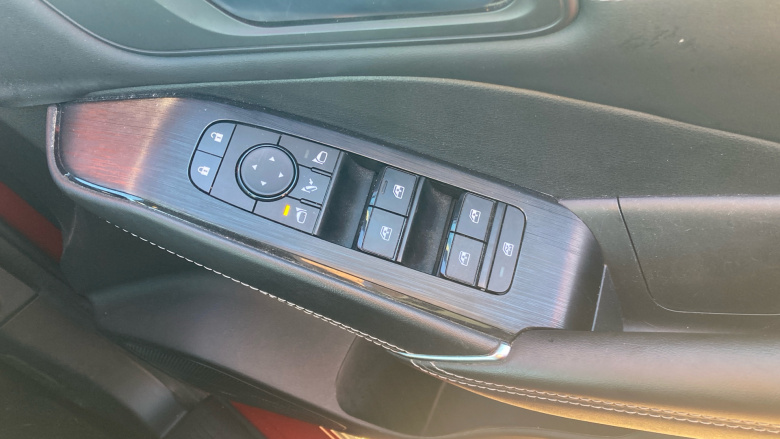 Nissan Qashqai 1.3 DiG-T MH N-Connecta 5dr Petrol Hatchback